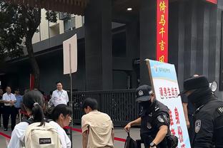 默森：英超本赛季上演最棒争冠战 萨拉赫若出战有足够机会胜曼城